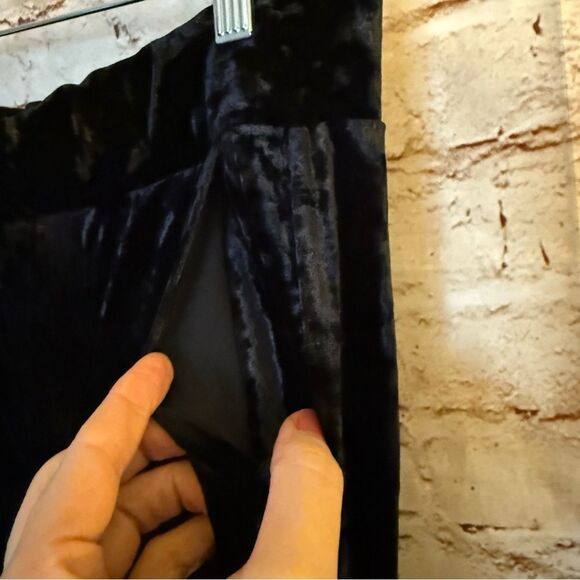 Torrid velvet flare legging pants - Picture 4 of 6